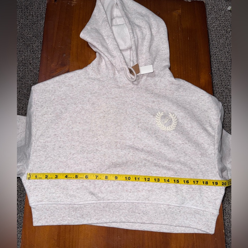 PINK Victoria's Secret NWT Cropped Hoodie Laurel Crest Logo Heather Gray size XS - Picture 6 of 9